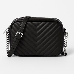 Lola Mae Black Quilted Crossbody with Chain Detail